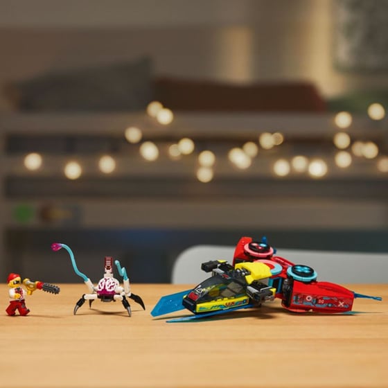 LEGO® DreamZzz Cooper's Gaming Controller Jet (71489) image 11