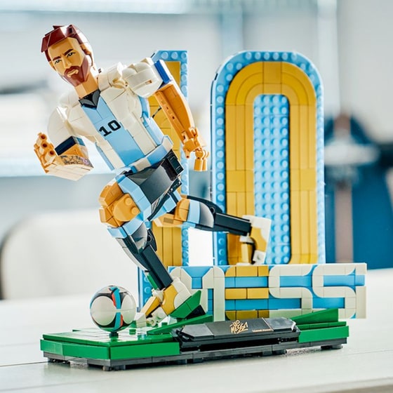 LEGO® Editions Lionel Messi Θρύλος του Ποδοσφαίρου (43015) image 3