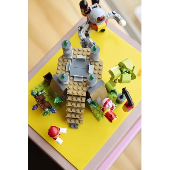 LEGO® Sonic the Hedgehog Knuckles and the Master Emerald Shrine (76998) image 8