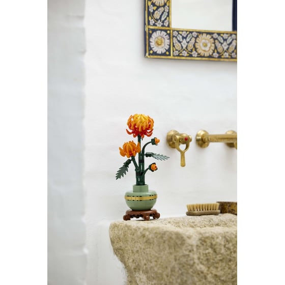 LEGO® Icons Chrysanthemum (10368) image 10