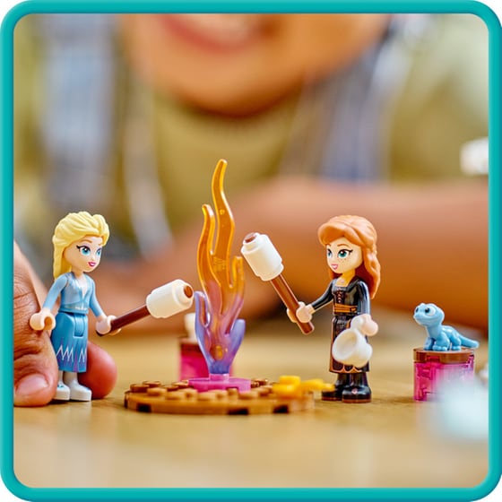 LEGO® Disney Frozen Elsa's Frozen Castle (43238) image 9