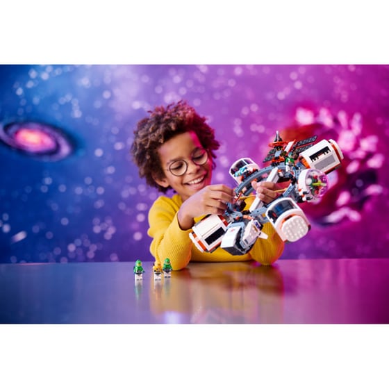 LEGO® City Modular Space Station (60433) image 6