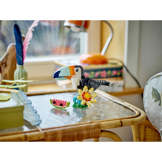 LEGO® Creator 3in1 Wild Animals: Tropical Toucan (31173) image 6