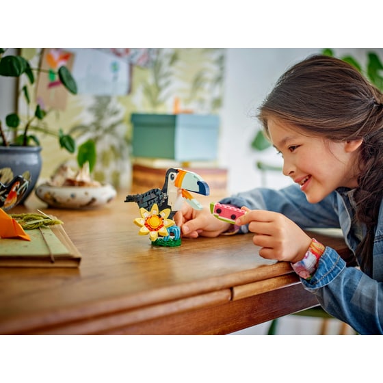LEGO® Creator 3in1 Wild Animals: Tropical Toucan (31173) image 5