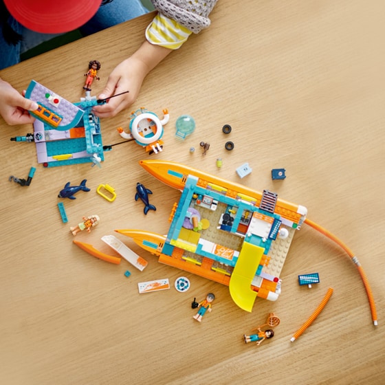 LEGO® Friends Sea Rescue Boat (41734) image 4
