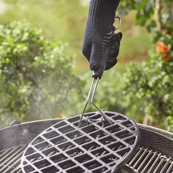 Εργαλείο Ανύψωσης Ενθέτου Σχάρας WEBER Crafted Gourmet BBQ System 8844 Ασημί image 1