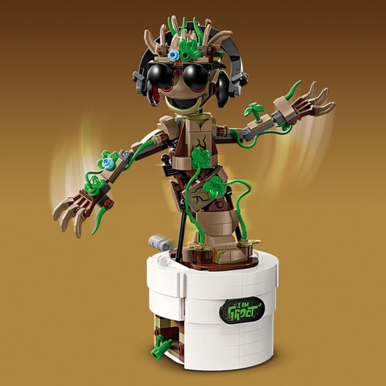 LEGO® Marvel Dancing Groot (76297) image 6