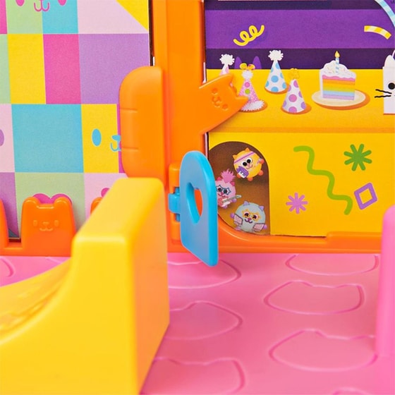 Spin Master: Gabby's Dollhouse - Gabby's Party Room Playset (6069755) image 7