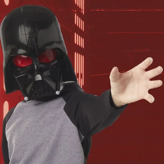 Hasbro Star Wars Disney Star Wars Darth Vader Electronic Mask image 3