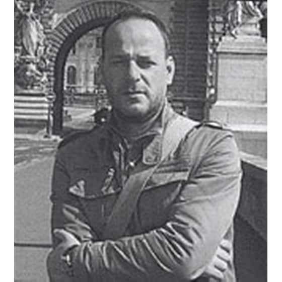 Η αποκαθήλωση του πορτραίτου image 1