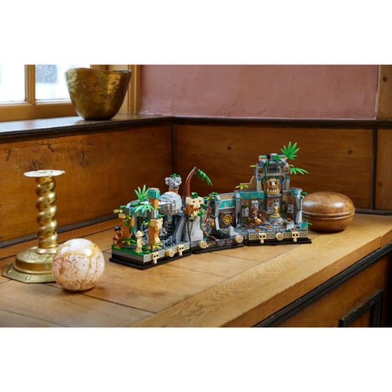 LEGO® Indiana Jones Temple of the Golden Idol (77015) image 2