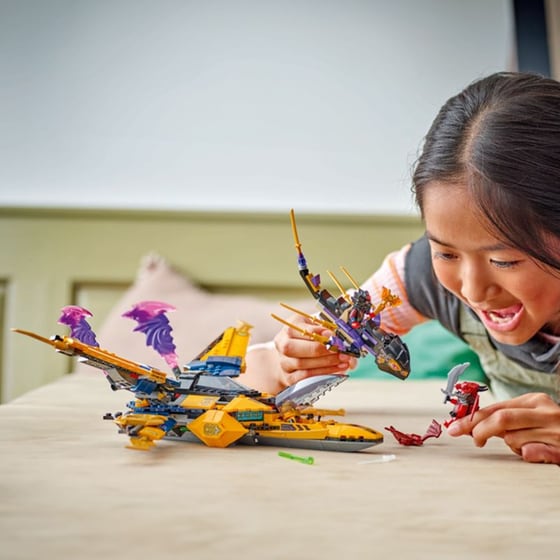 LEGO® Ninjago Ras and Arin's Super Storm Jet (71833) image 4