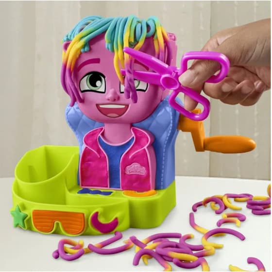 Hasbro Play-Doh Hair Stylin Salon image 3