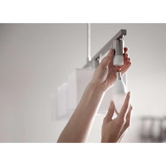 Έξυπνη Λάμπα Philips HUE E14 Candle Dual Pack image 1