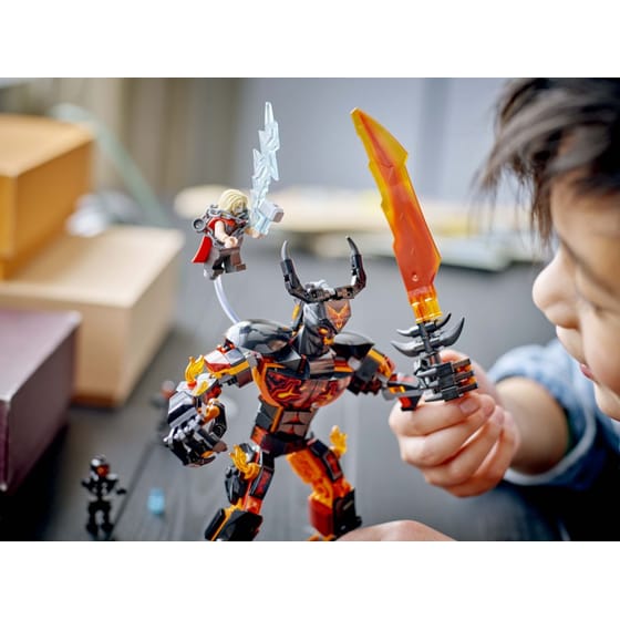 LEGO® Marvel Thor vs. Surtur Construction Figure (76289) image 8