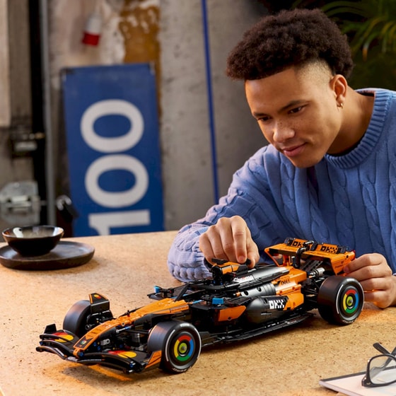 LEGO® Technic Αυτοκίνητο McLaren MCL39 F1® (42228) image 2