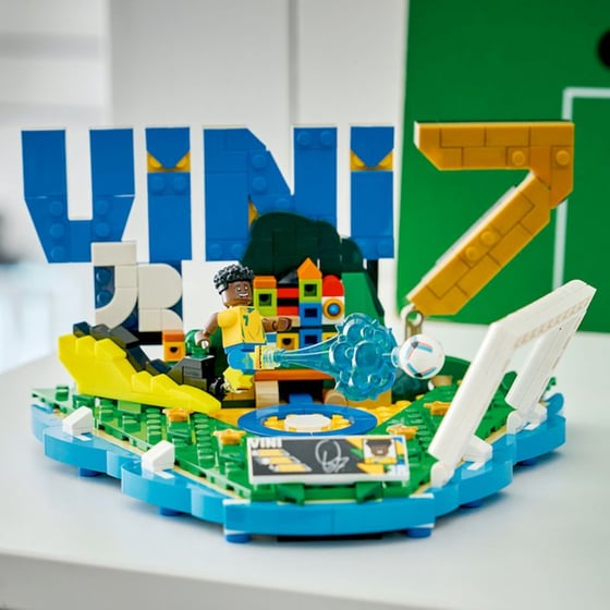 LEGO® Editions Vini Jr. Οι Καλύτερες Ποδοσφαιρικές Στιγμές (43027) image 7