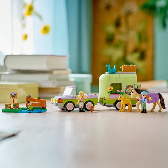 LEGO® Friends Horse & Baby Foal Trailer (42695) image 6