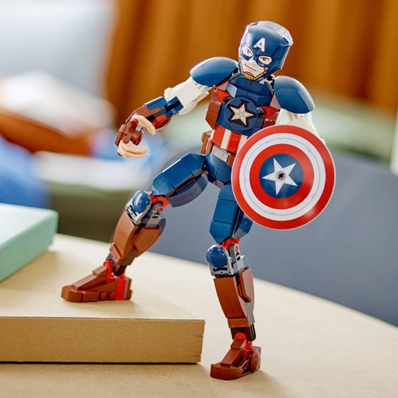 LEGO® Marvel Captain America Construction Figure (76258) image 3