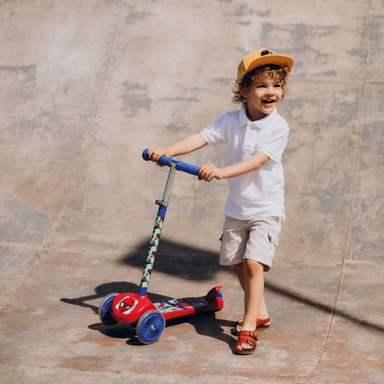 Παιχνιδολαμπάδα Παιδικό Πατίνι Τρίτροχο AS Scooter Plus Spiderman με Φωτιζόμενες Ρόδες image 5