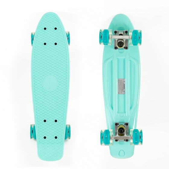 Skateboard Mini Cruiser 22.5'' Veraman With Led Wheels / Complete Set By Fish image 0