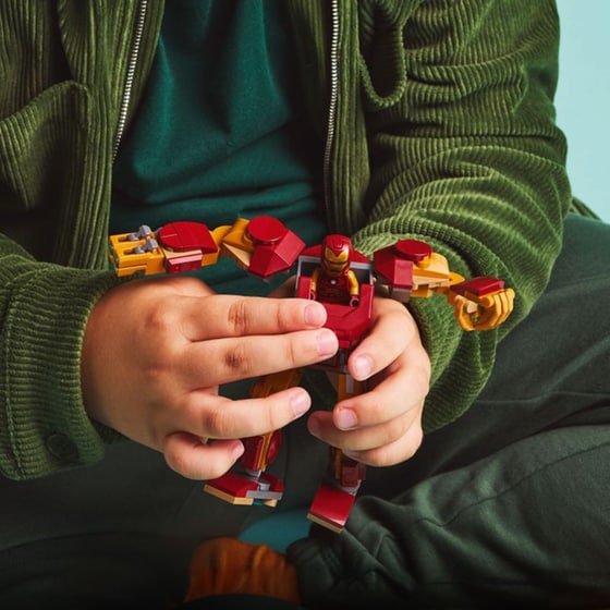 LEGO® Marvel Iron Man Mech vs. Ultron (76307) image 9
