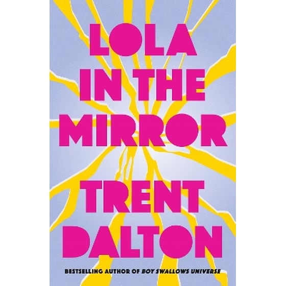 Lola in the Mirror image 0