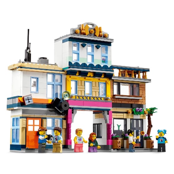 LEGO® Creator Main Street (31141) image 8