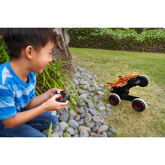 Hot Wheels Monster Trucks - HW Unstoppable Tiger Shark image 11