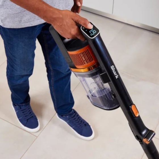 SHARK IZ300EU 25.2 V 0.7 L Μαύρη Σκούπα Stick image 3