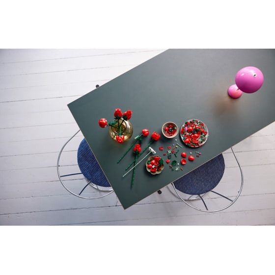 LEGO® Icons Bouquet of Roses (10328) image 11