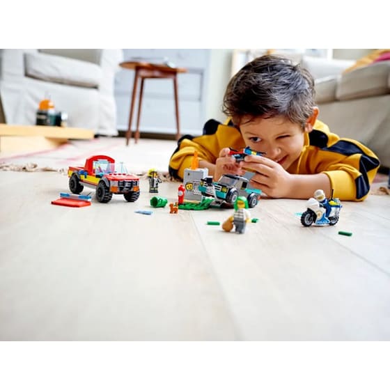 LEGO® City Fire Rescue & Police Chase (60319) image 1