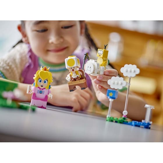 LEGO® Super Mario™ Adventures with Interactive LEGO® Peach™ (71441) image 8