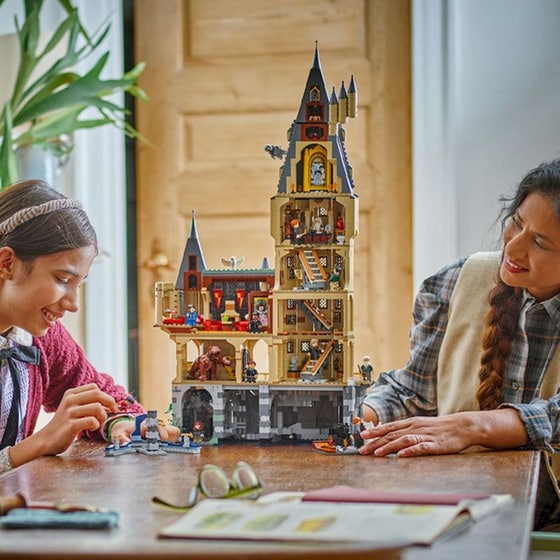 LEGO® Harry Potter Hogwarts™ Castle: The Main Tower (76454) image 4