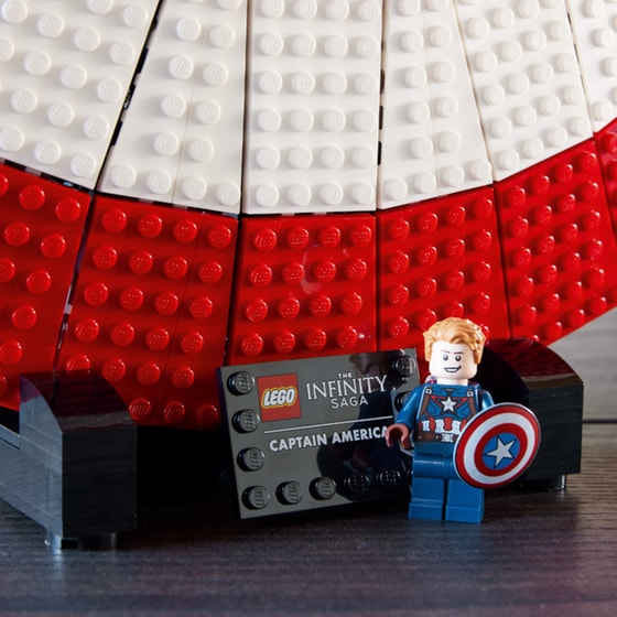 LEGO® Marvel Captain America's Shield (76262) image 10