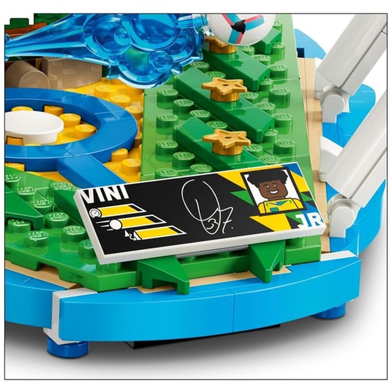 LEGO® Edition Football Vini Jr. (43027) image 10