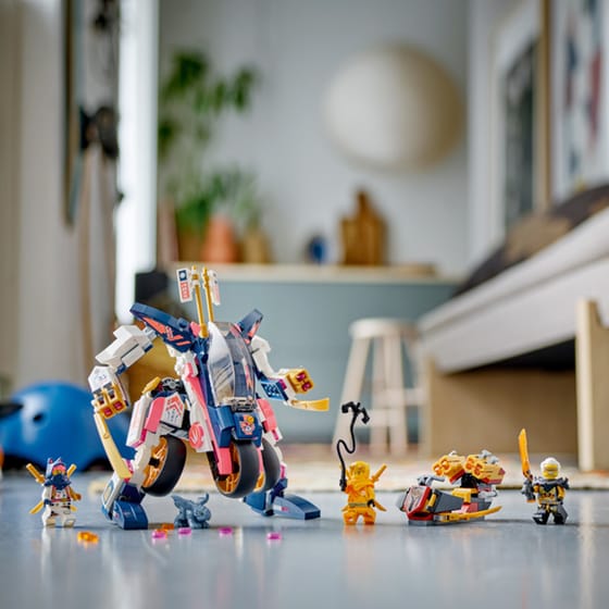 LEGO® Ninjago Sora's Transforming Mech Bike Racer (71792) image 2