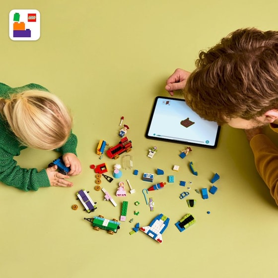 LEGO® ǀ Disney and Pixar’s Εορταστικό Τρένο & RC Αυτοκίνητο Toy Story (43264) image 3