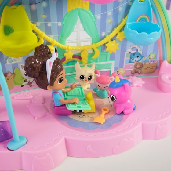 Spin Master: Gabby's Dollhouse - Gabby's Kitty Care Ear Purrfect Playroom (6071538) image 9