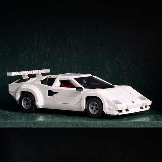 LEGO® Icons Lamborghini Countach 5000 Quattrovalvole (10337) image 11