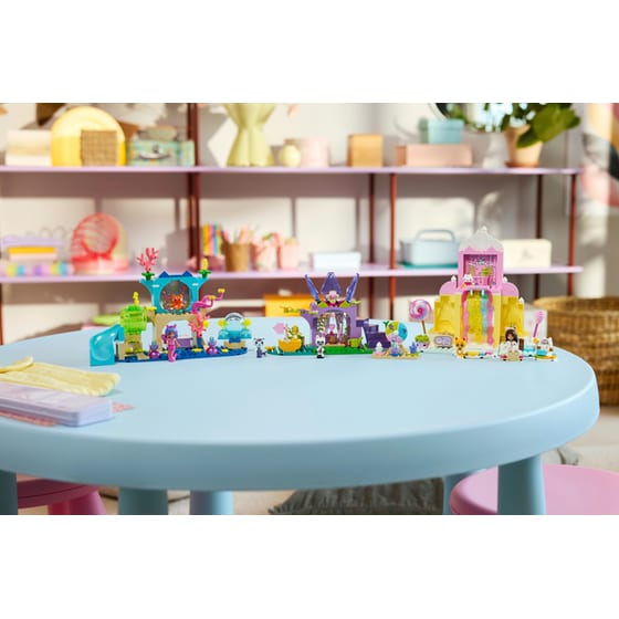 LEGO® Gabby’s Dollhouse Sweet Treat Mountain & Kitty Garden (11205) image 6