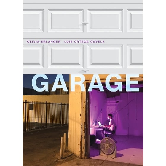 Garage image 0