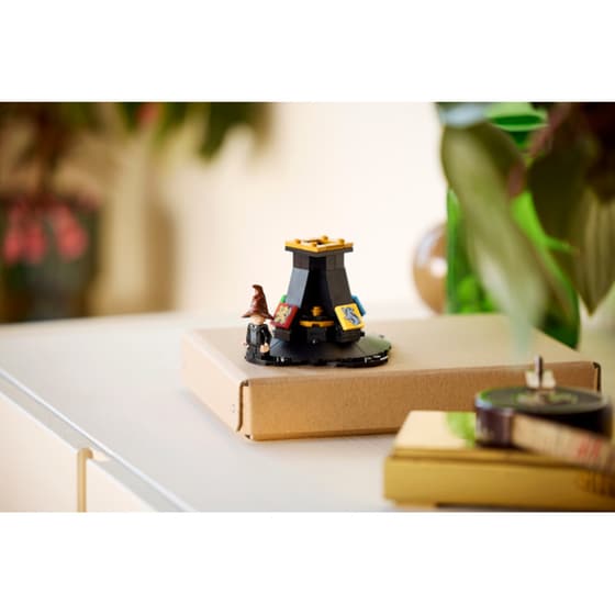 LEGO® Harry Potter Talking Sorting Hat™ (76429) image 5
