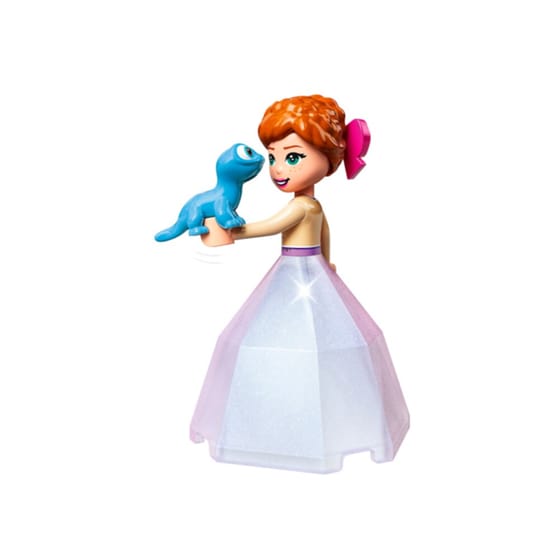 LEGO® Disney Frozen Anna’s Castle Courtyard (43198) image 3