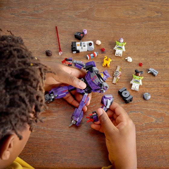 LEGO® Disney Lightyear Zurg Battle (76831) image 8