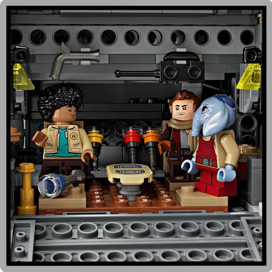 LEGO® Star Wars The Onyx Cinder (75374) image 5