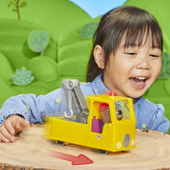 Peppa Pig Granddad Dog's Tow Truck image 8