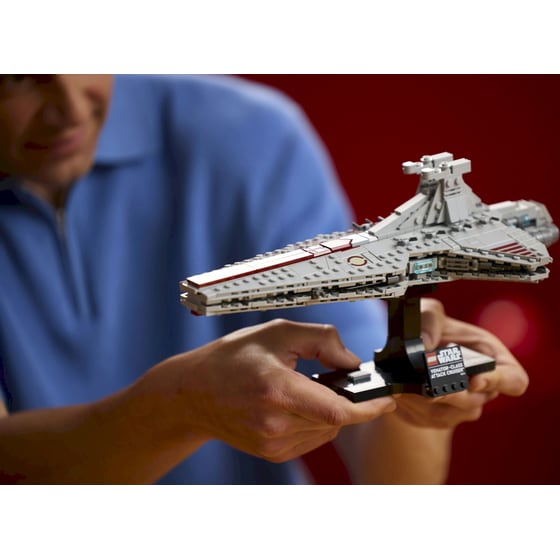 LEGO® Star Wars Venator-Class Attack Cruiser™ (75441) image 5