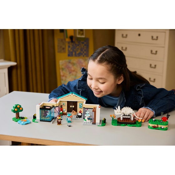 LEGO® Animal Crossing™ Blathers's Museum Collection (77056) image 5