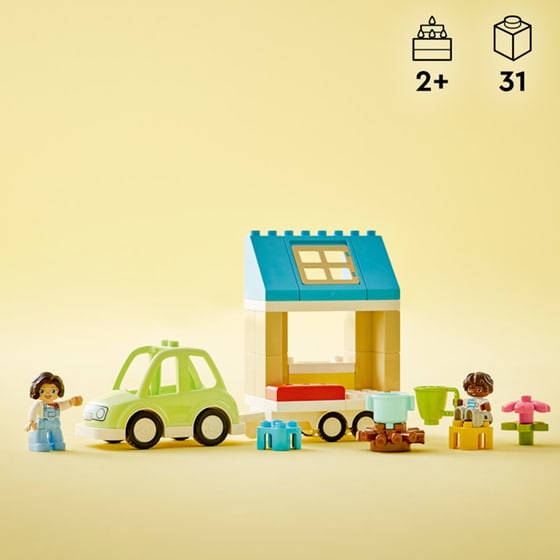LEGO® Duplo Family House on Wheels (10986) image 9